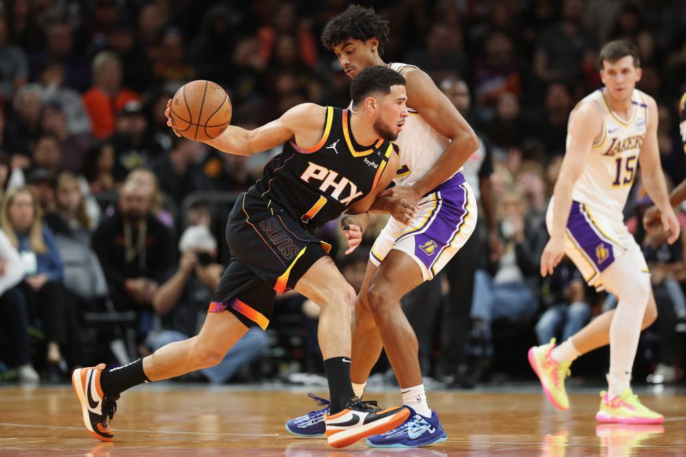 把争冠主动 把争冠主动